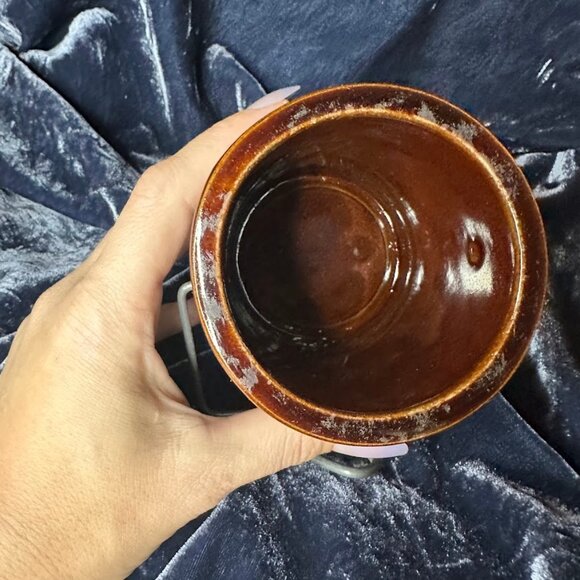Vintage Glazed Stoneware Cheese Crock with Metal Lock Lid in Brown from 1970s - Picture 11 of 16